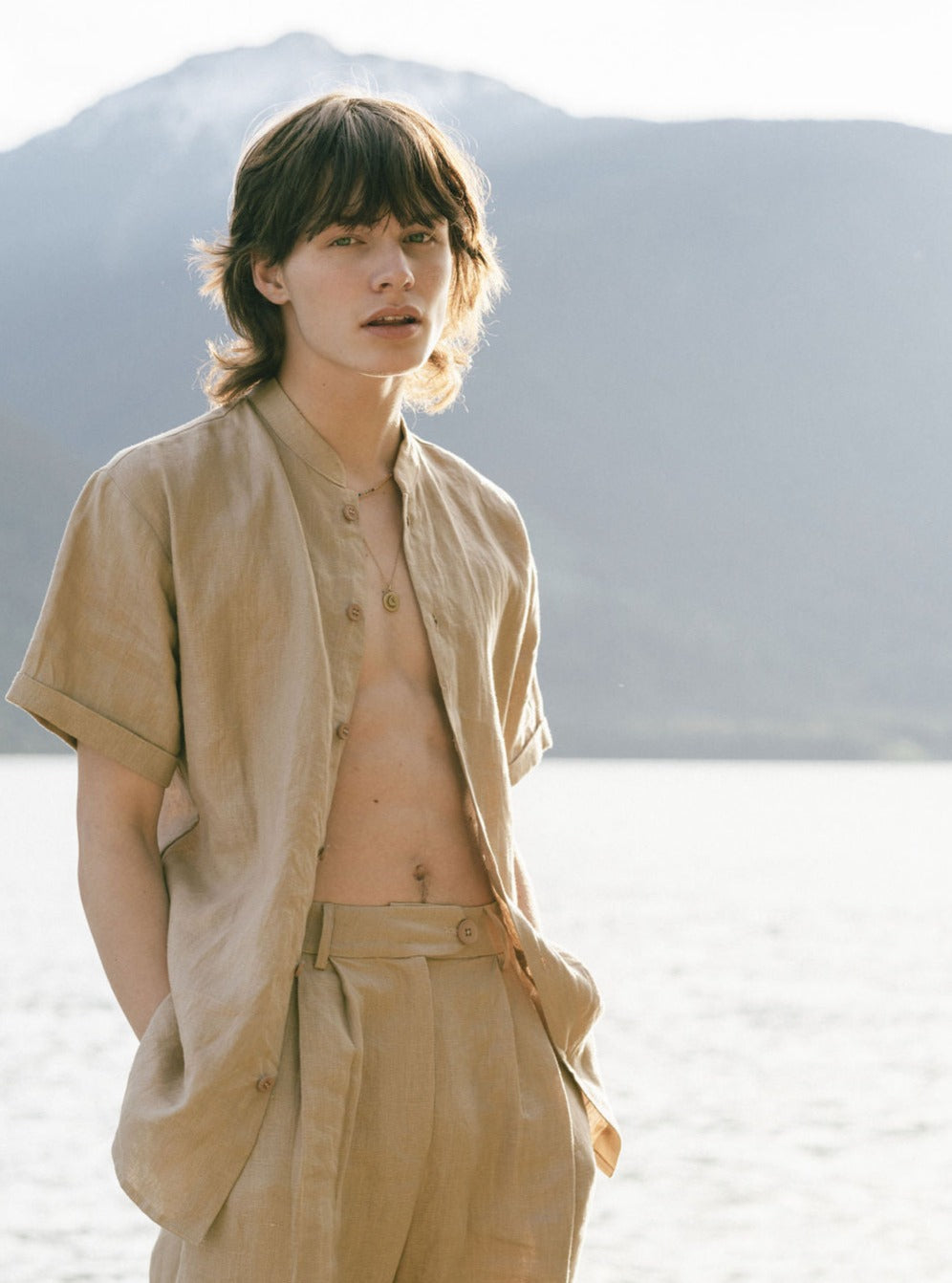 Khaki-Short-Sleeve-Hendrik-Series